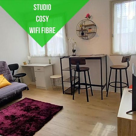 Le Zen -Studio Tout Equipe- Wifi Fibre- Centre Ville Avec Parking Tarbes Exterior photo